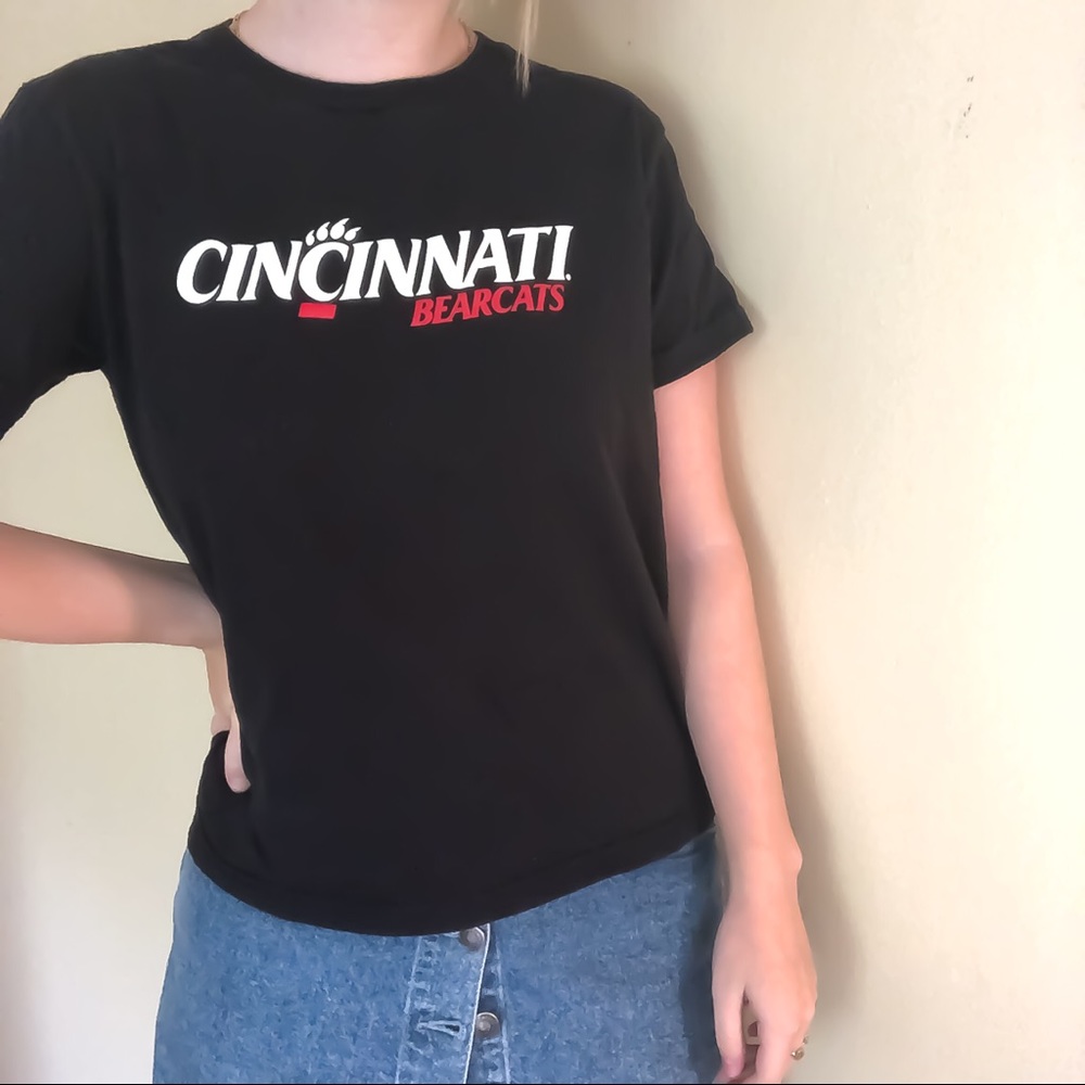 Cincinnati University tee